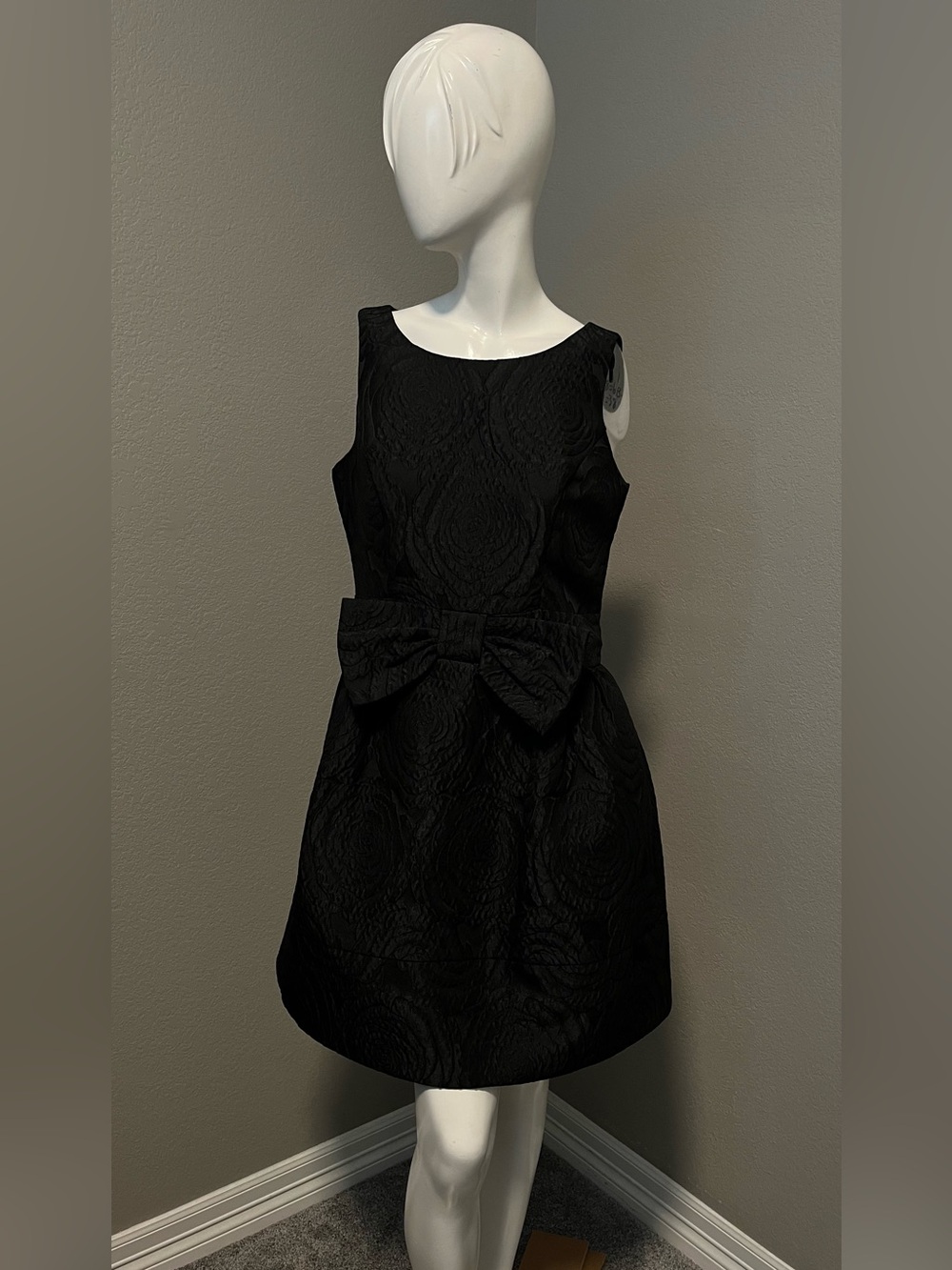 Taylor Women’s Black Textured Fit & Flare A-Line W/ Waist Bow Mini Dress Size 10